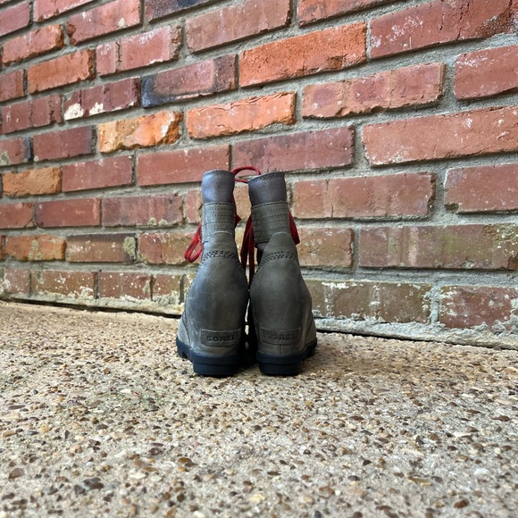 Sorel Lexie Wedge Color Quarry Red Laces Size 6.5 - Picture 8 of 8